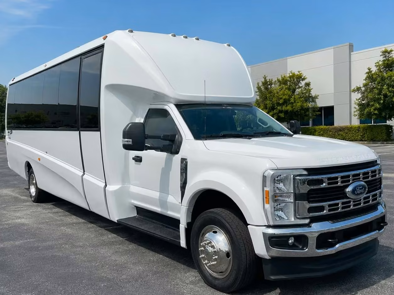 opelika 25 passenger minibus rental