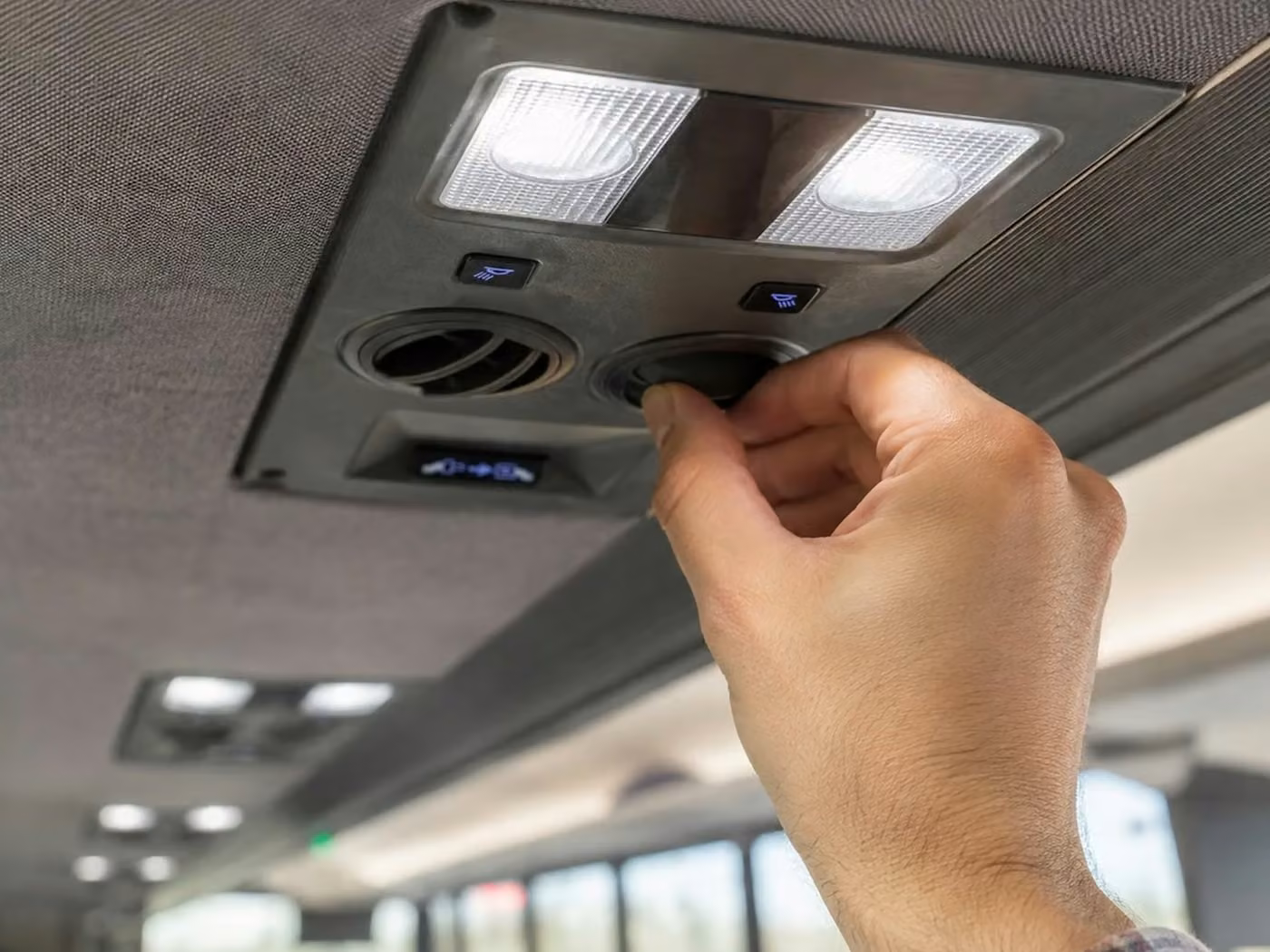 opelika 35 passenger minibus air conditioning