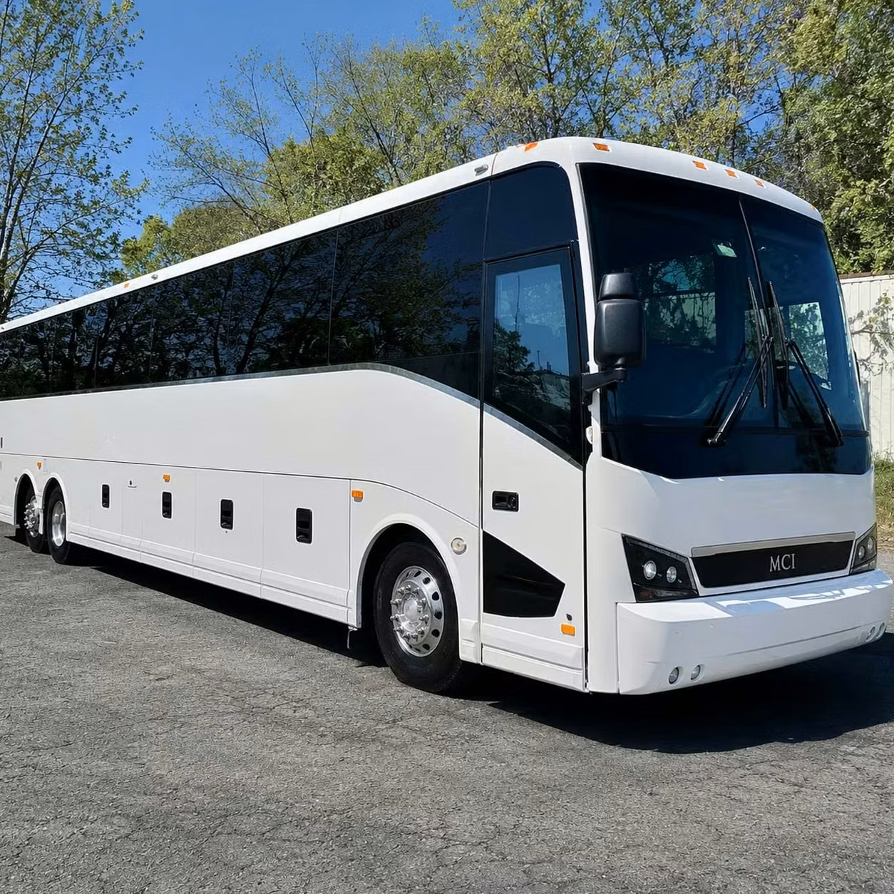 opelika bus rentals for corporate meetings and team dinners