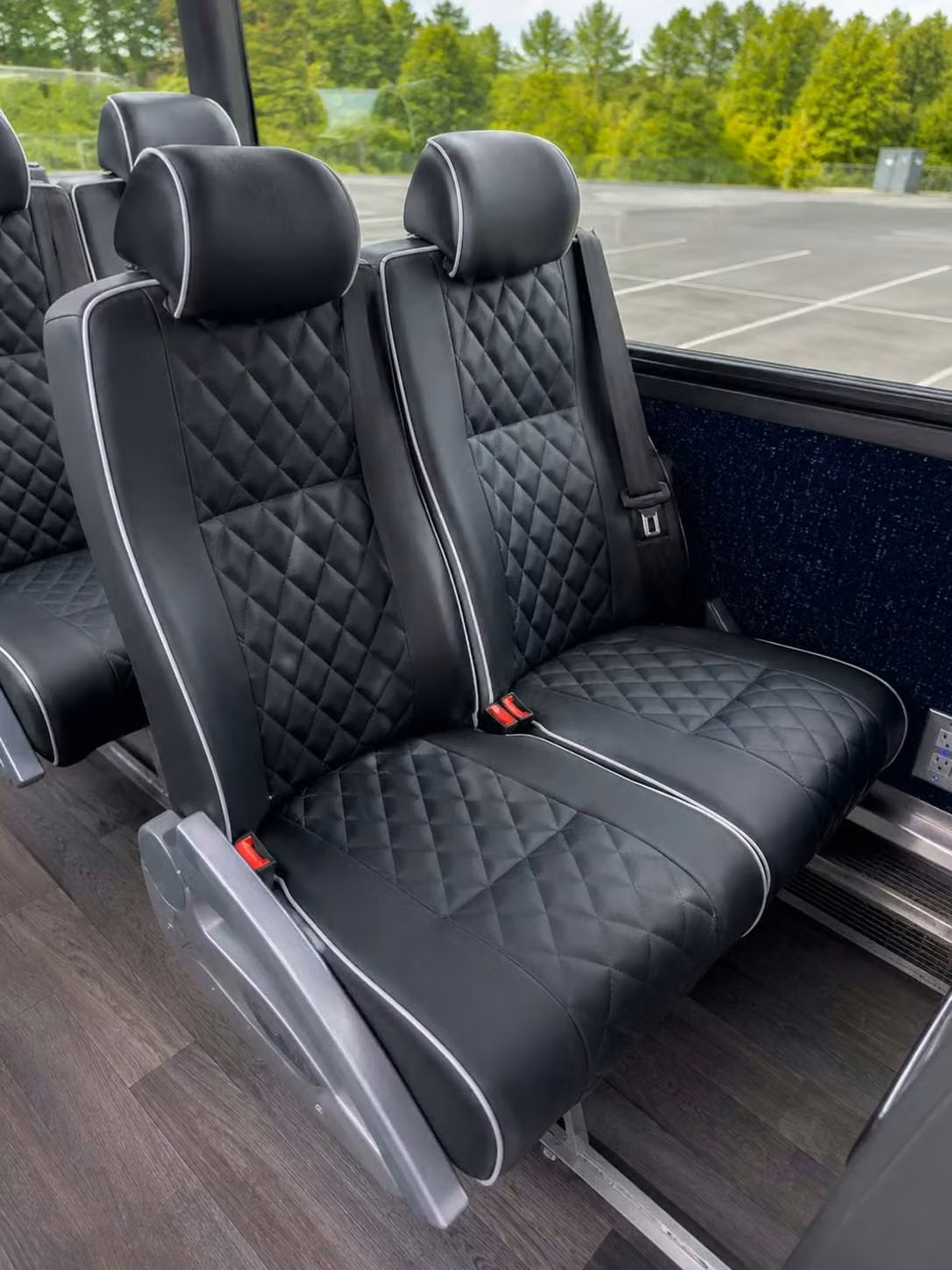opelika charter bus reclining seats