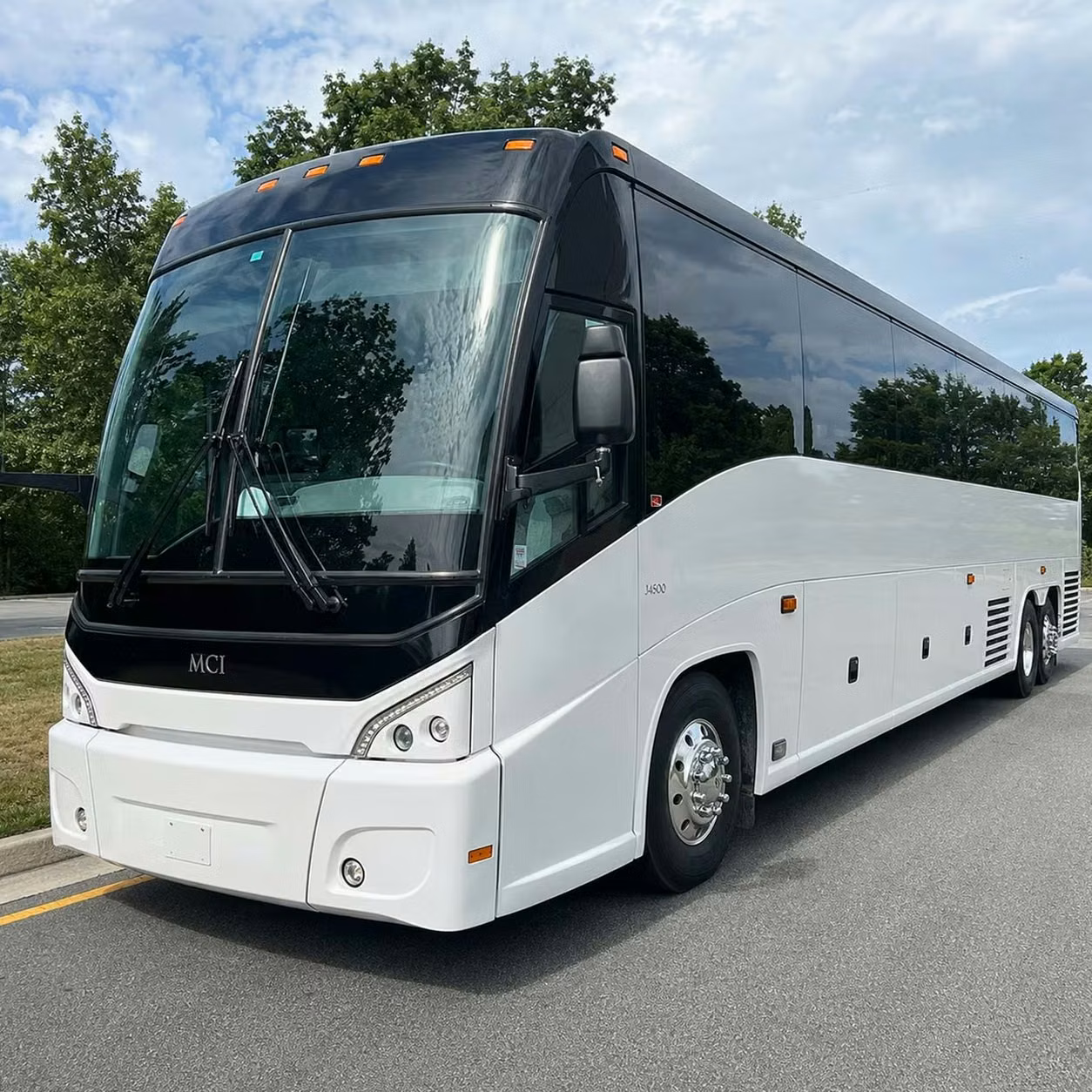 opelika group transportation for pre show happy hours and encore nights out